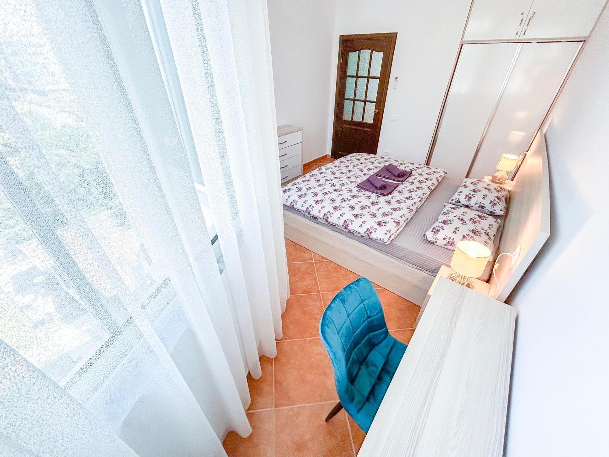 2 Bedroom 1015 *